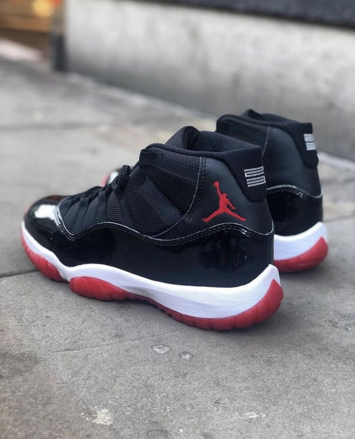 Nike Air Jordan XI "Bred"
